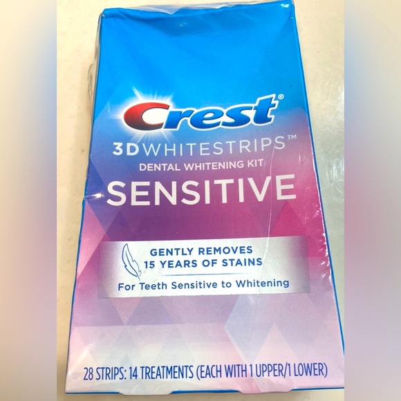 Crest Bath & Body Crest 3d White Strips Dental Whitening Kit For
